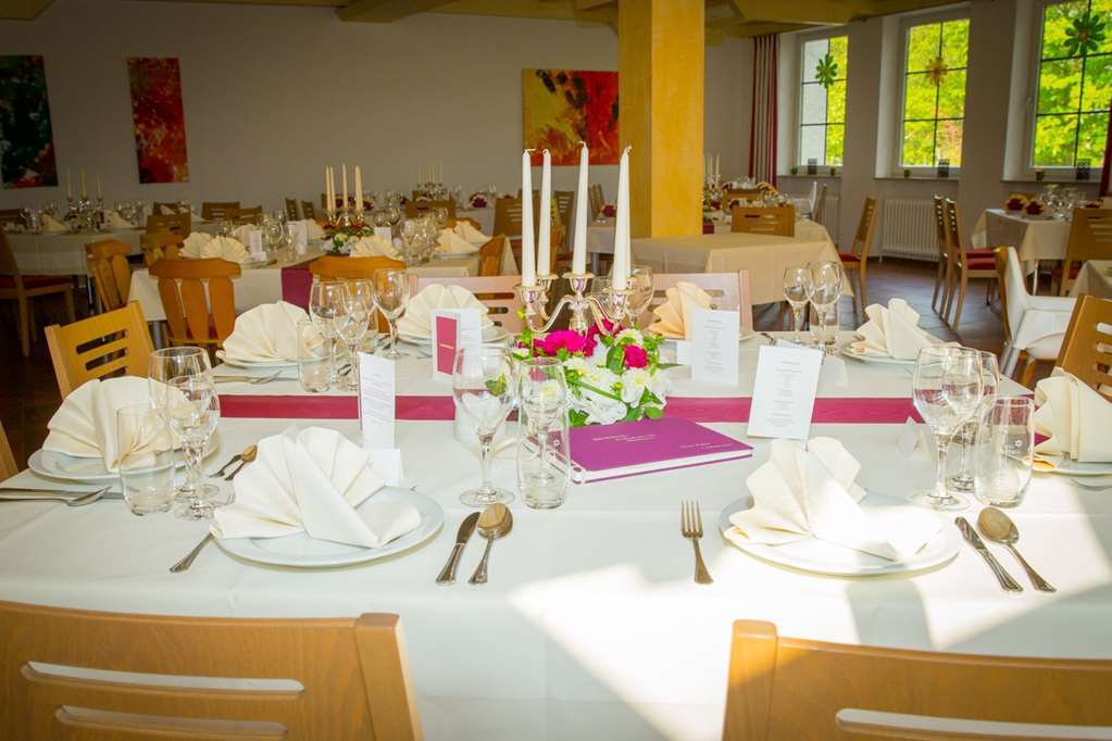 Hotel Sonnenhof Pleinfeld Restoran fotoğraf